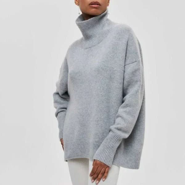 ARIA OVERSIZED TURTLENECK SWEATER