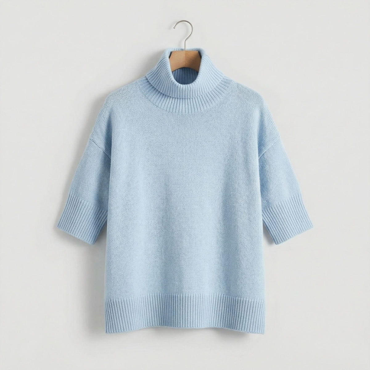 ARIA OVERSIZED TURTLENECK SWEATER
