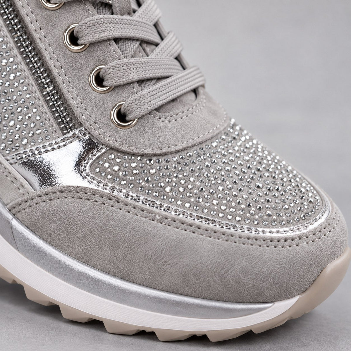 Ricarda™ | Comfortable Side-Zip Sneakers